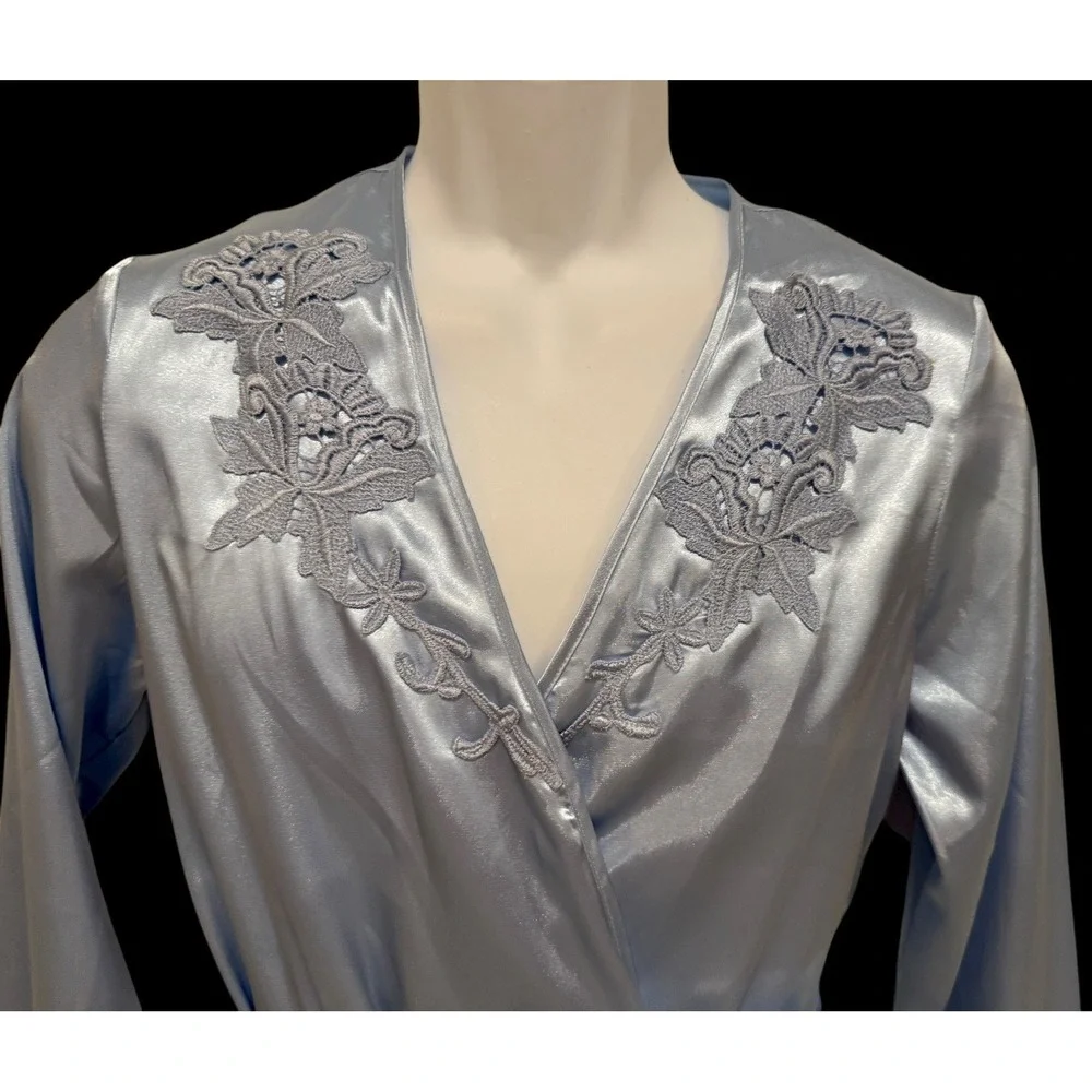 Flora Nikrooz Wrap Robe Blue S/M Lace Edge Wrap Front Gown Lingerie Whimsy Fairy